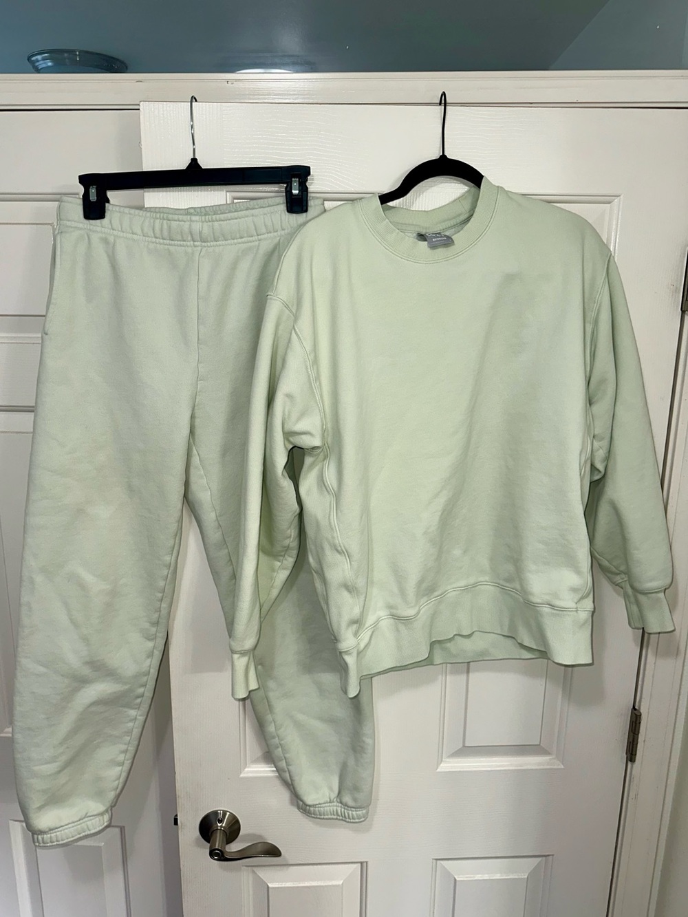 Aritzia TNA Cozy Sweat Set in Mint Green